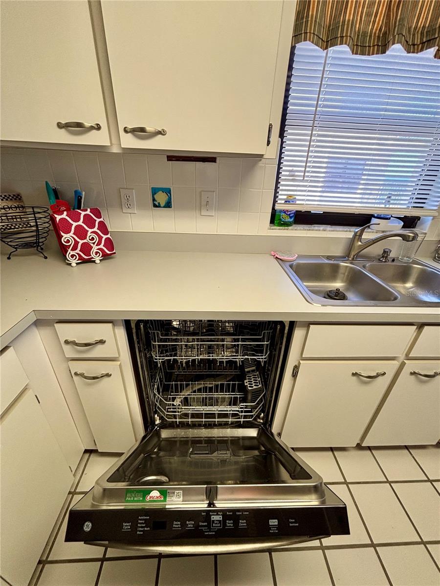 SEABRIDGE CONDO - Residential Lease