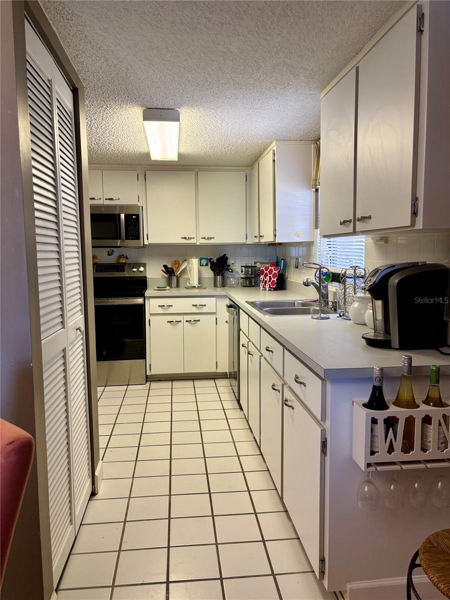 SEABRIDGE CONDO - Residential Lease