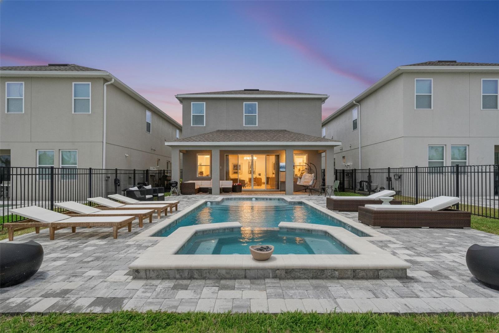 REUNION WEST 4 REP - Residential