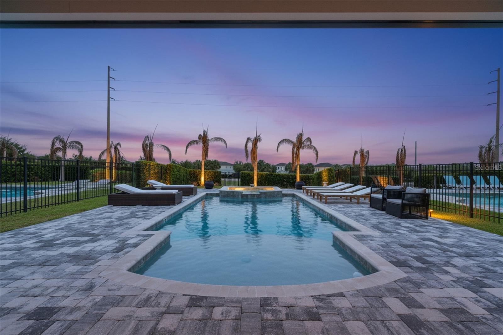 REUNION WEST 4 REP - Residential