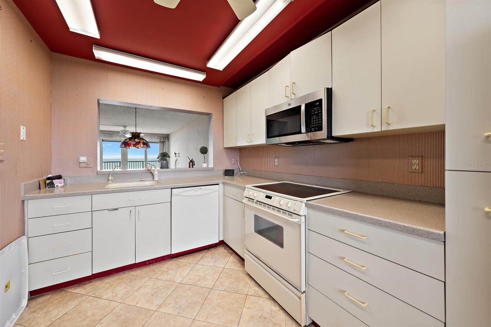 1250 GULF BOULEVARD 706