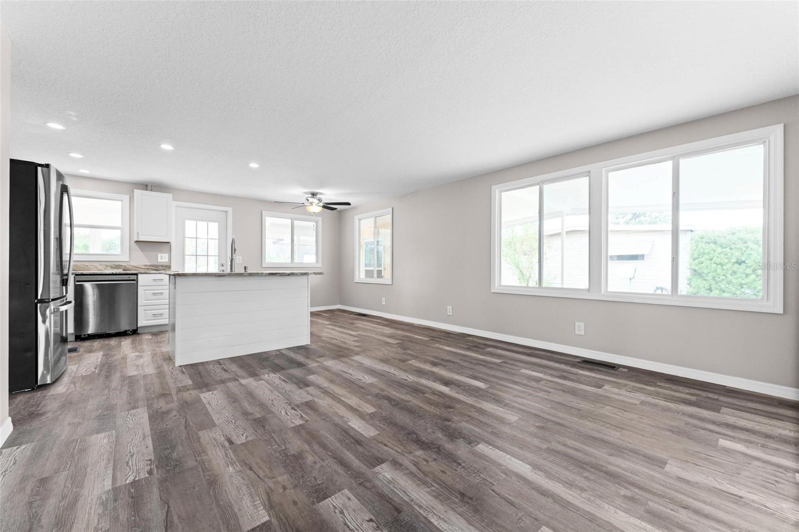 TAVARES IMPERIAL MOBILE TERRACE ADD 04 - Residential Lease