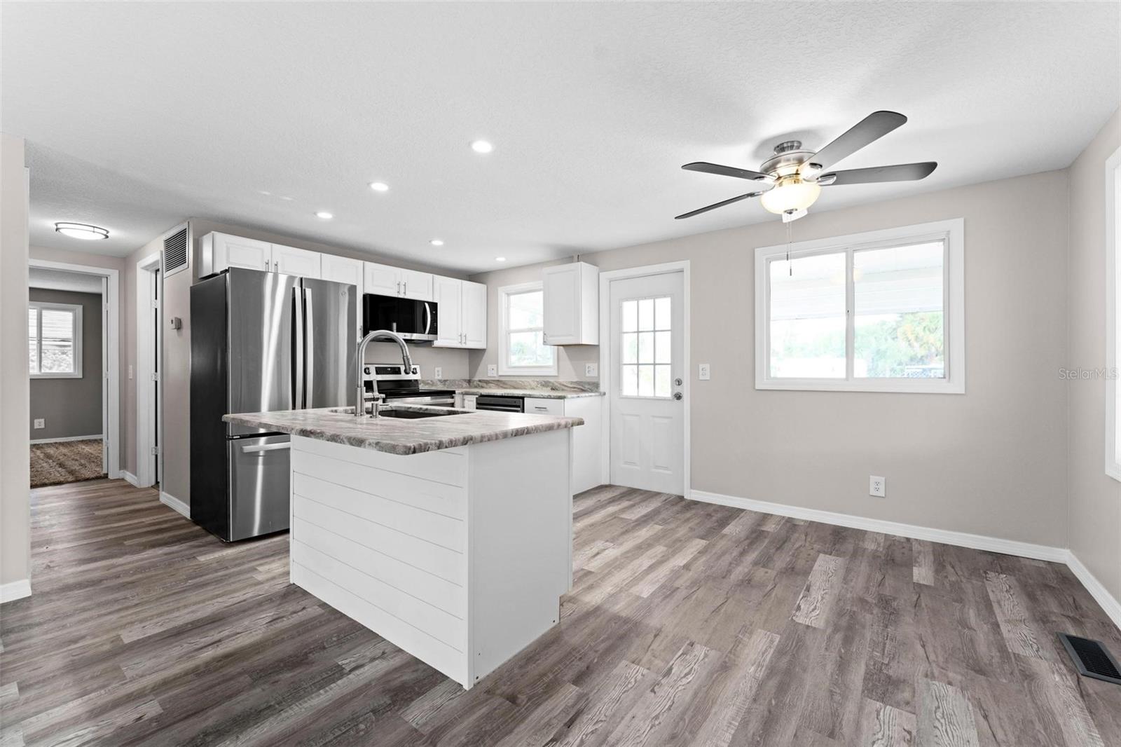 TAVARES IMPERIAL MOBILE TERRACE ADD 04 - Residential Lease