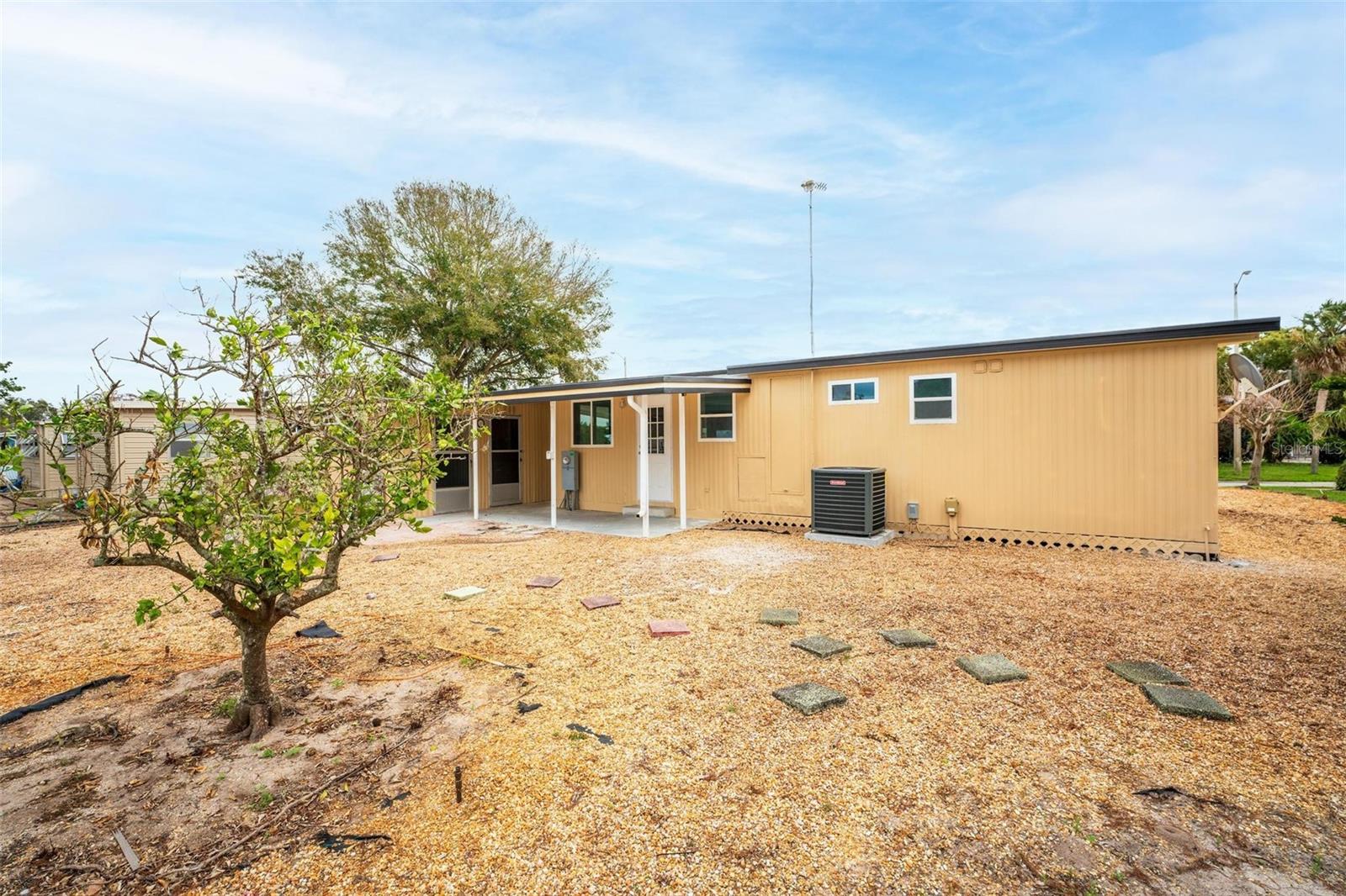 TAVARES IMPERIAL MOBILE TERRACE ADD 04 - Residential Lease