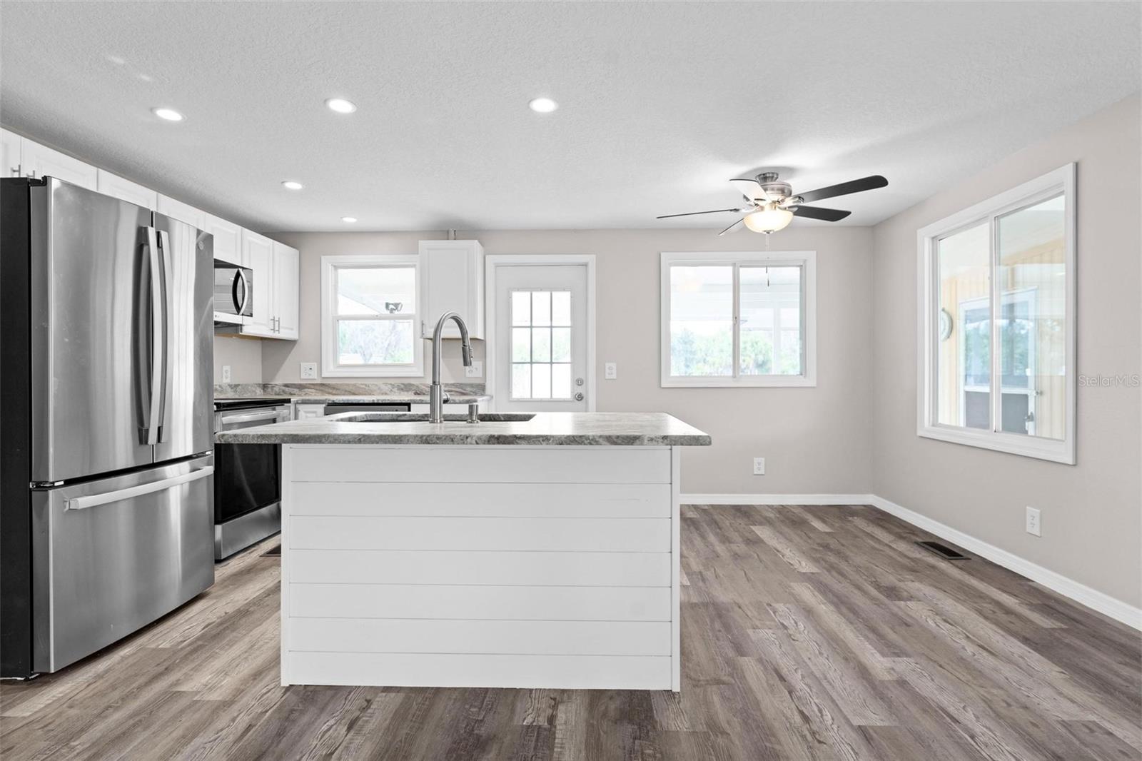 TAVARES IMPERIAL MOBILE TERRACE ADD 04 - Residential Lease