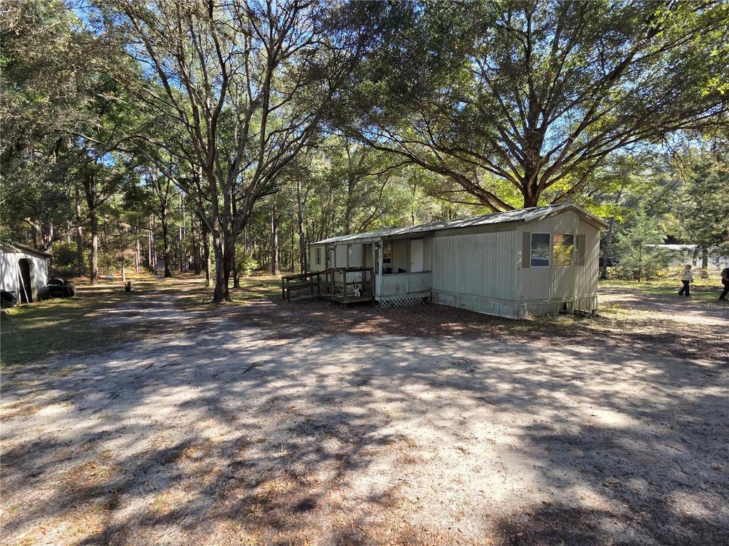 Photo of 114 Lemon Street, Melrose, FL 32666 (MLS # GC536498)