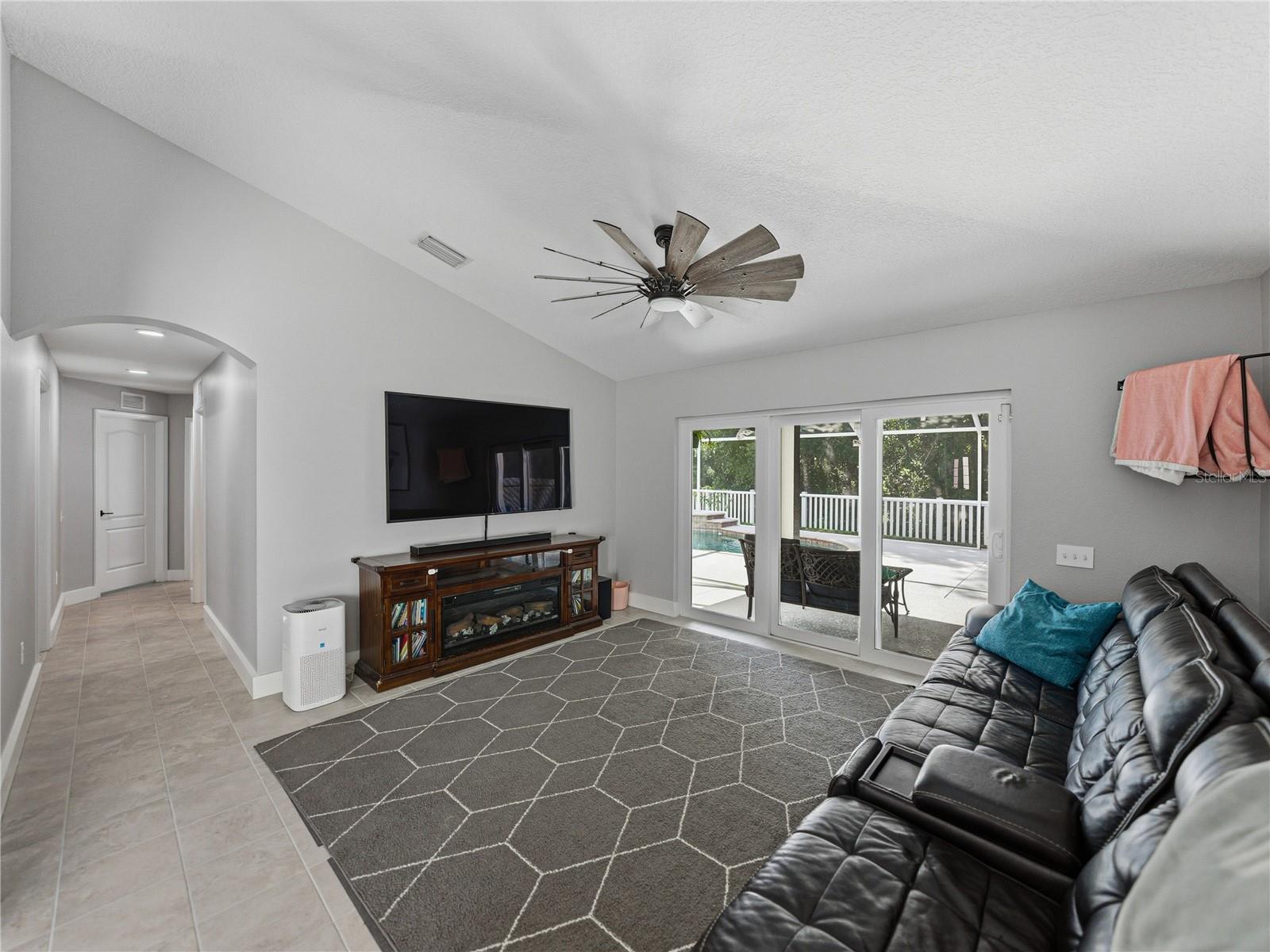 LEXINGTON OAKS VILLAGES 21 & 22 - Residential