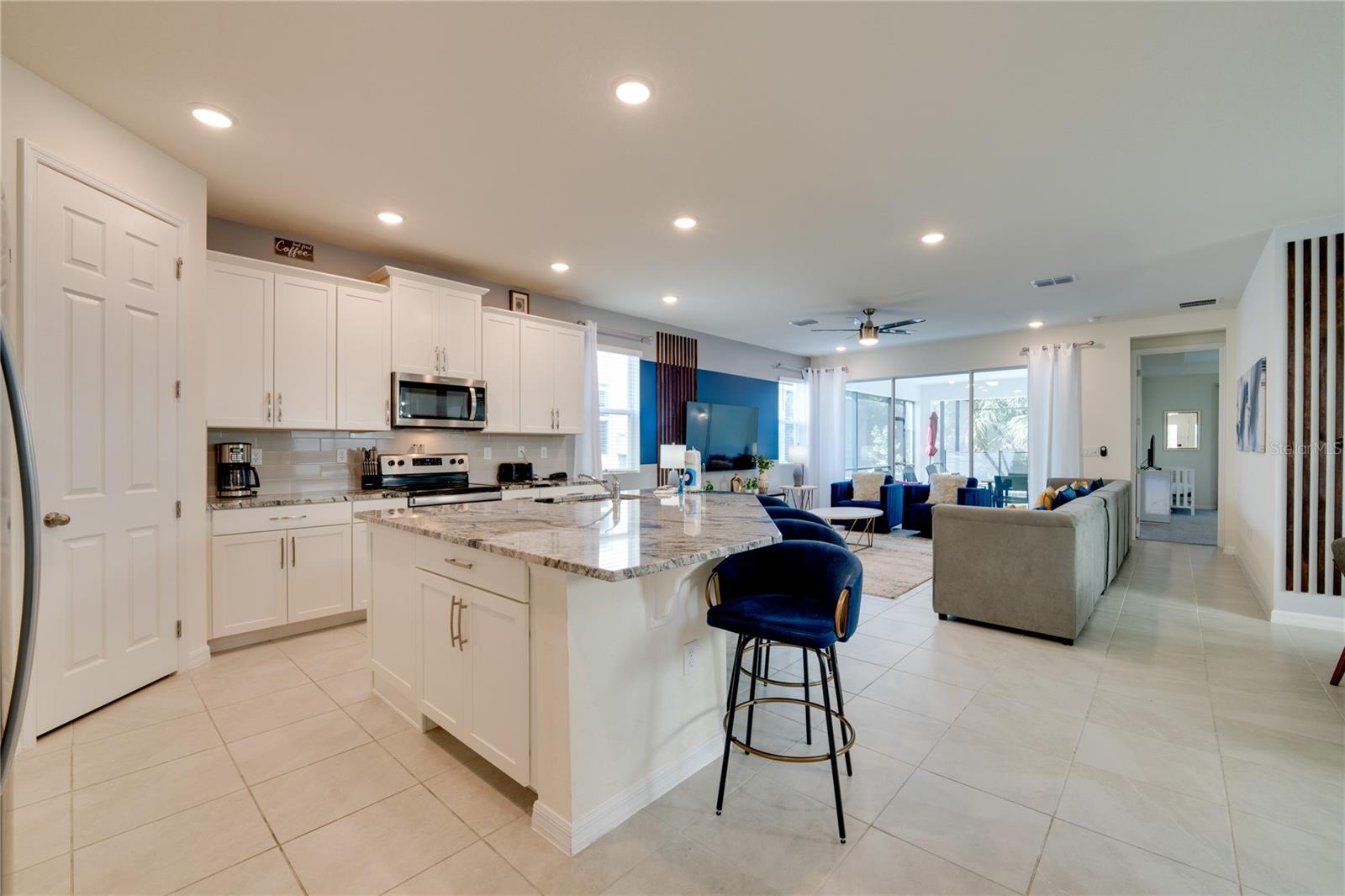 SOLARA RESORT VACATION VILLAS REP - Residential