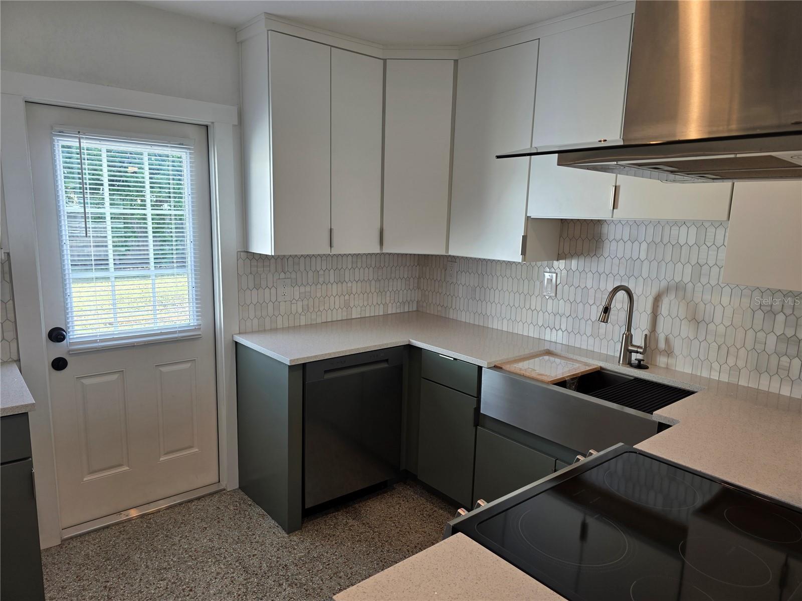 ST PETERSBURG BEACH NORTH UNIT 3 - Residential Lease