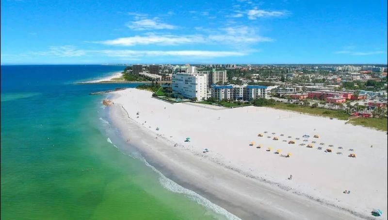 ST PETERSBURG BEACH NORTH UNIT 3 - Residential Lease