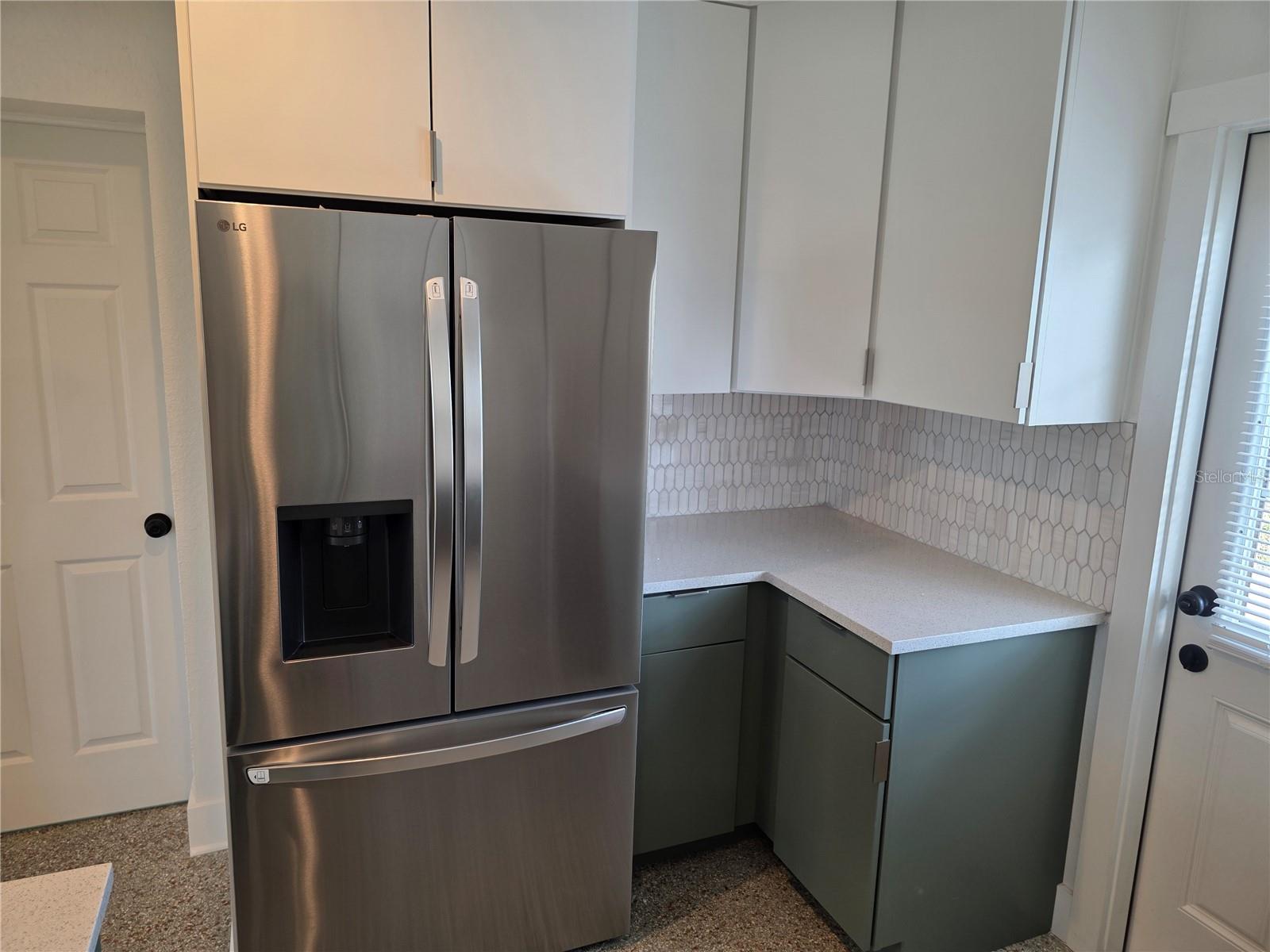 ST PETERSBURG BEACH NORTH UNIT 3 - Residential Lease