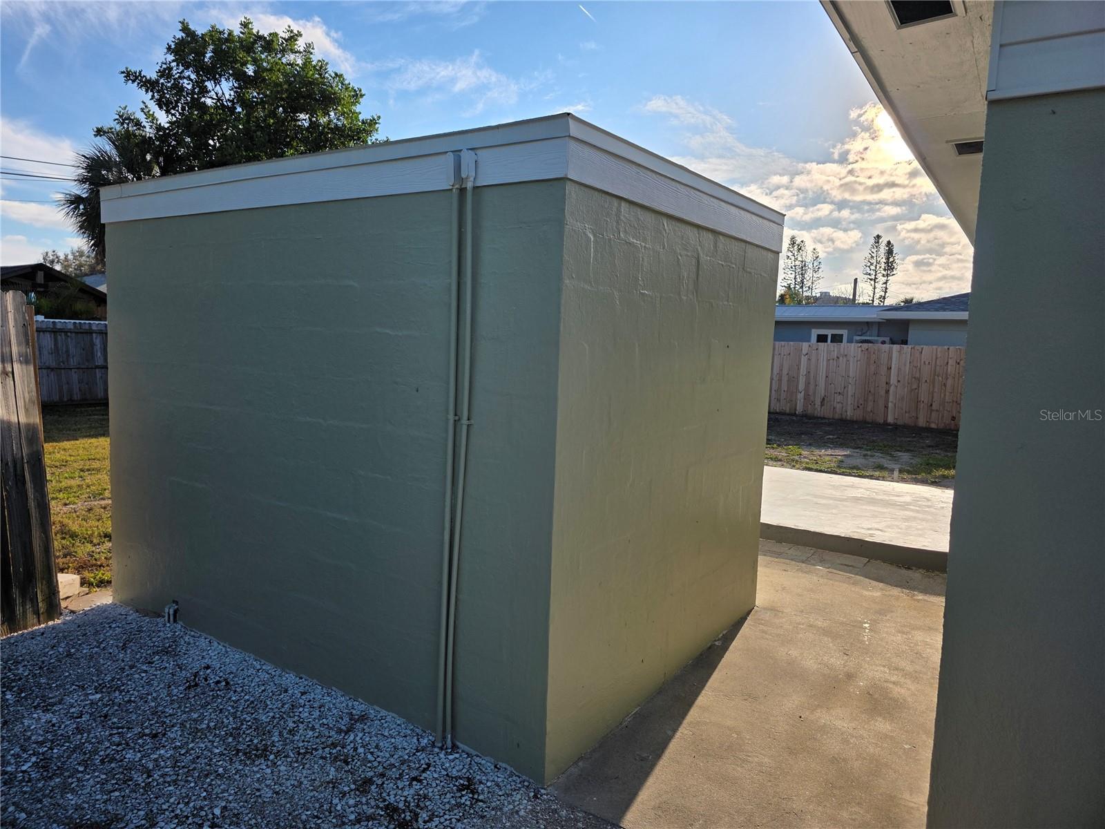 ST PETERSBURG BEACH NORTH UNIT 3 - Residential Lease