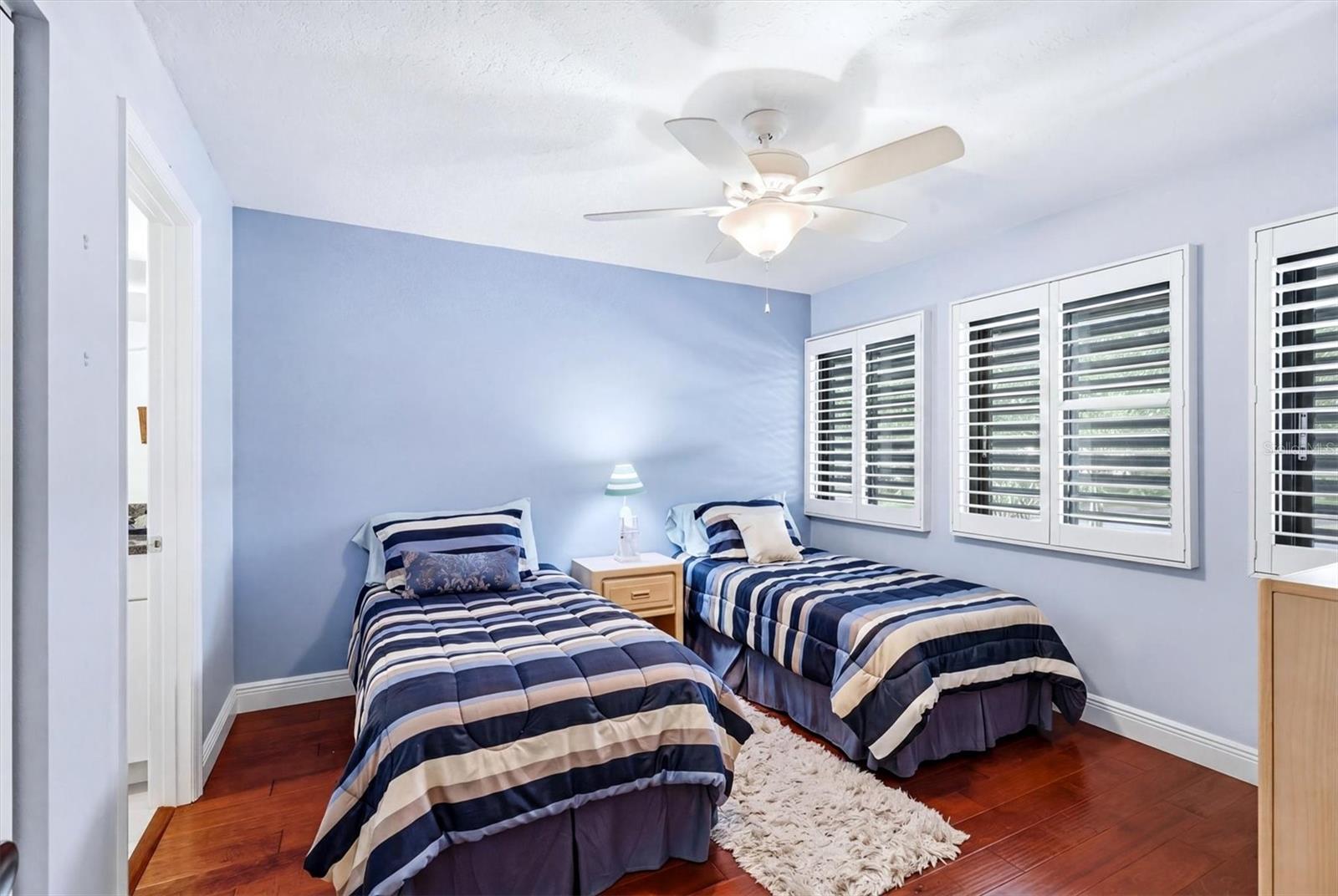 VILLAGE LAKE / THE MEADOWS - Residential