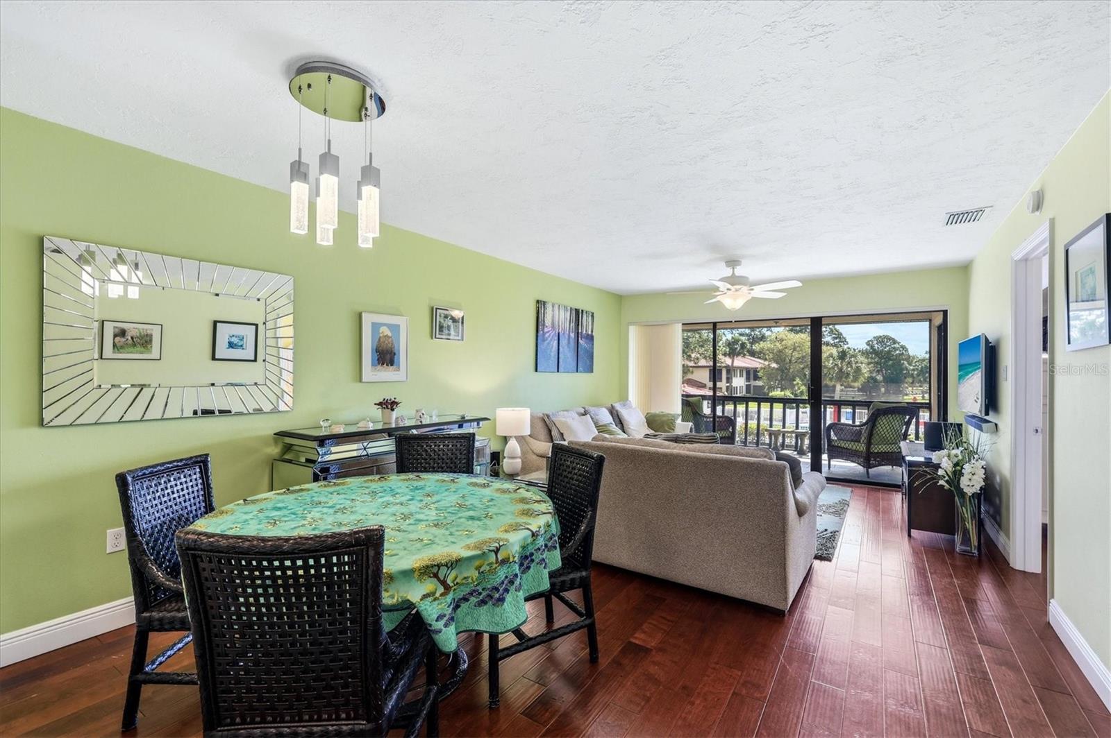 VILLAGE LAKE / THE MEADOWS - Residential