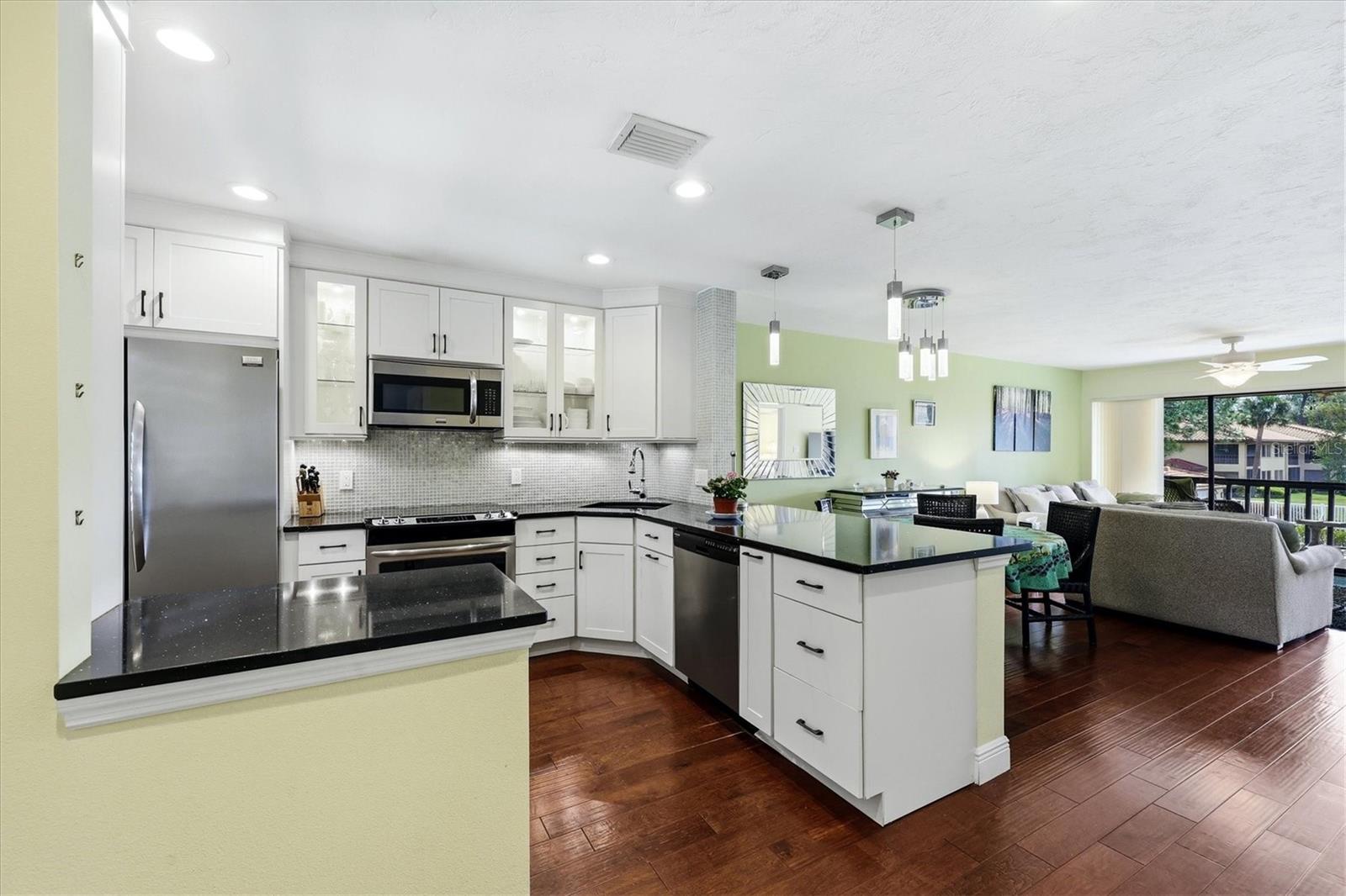 VILLAGE LAKE / THE MEADOWS - Residential