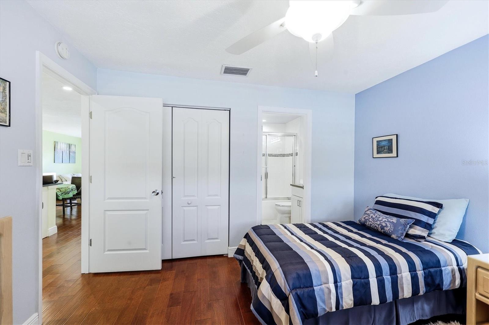 VILLAGE LAKE / THE MEADOWS - Residential