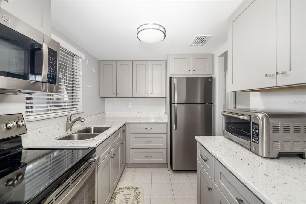Photo of 2008 Canal Drive #M3, Bradenton, FL 34207 (MLS # A4650159)