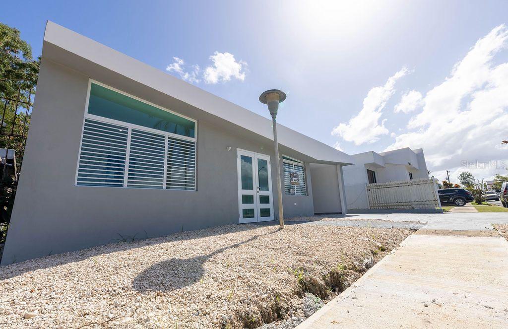 URN ANTON SANTI - Residential