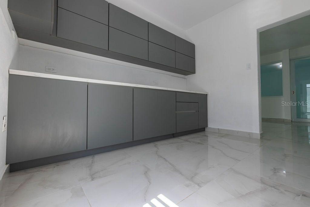 URN ANTON SANTI - Residential