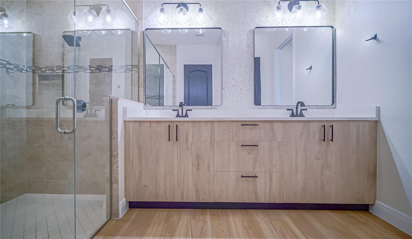 EAGLE CREEK VILLAGE - Residential