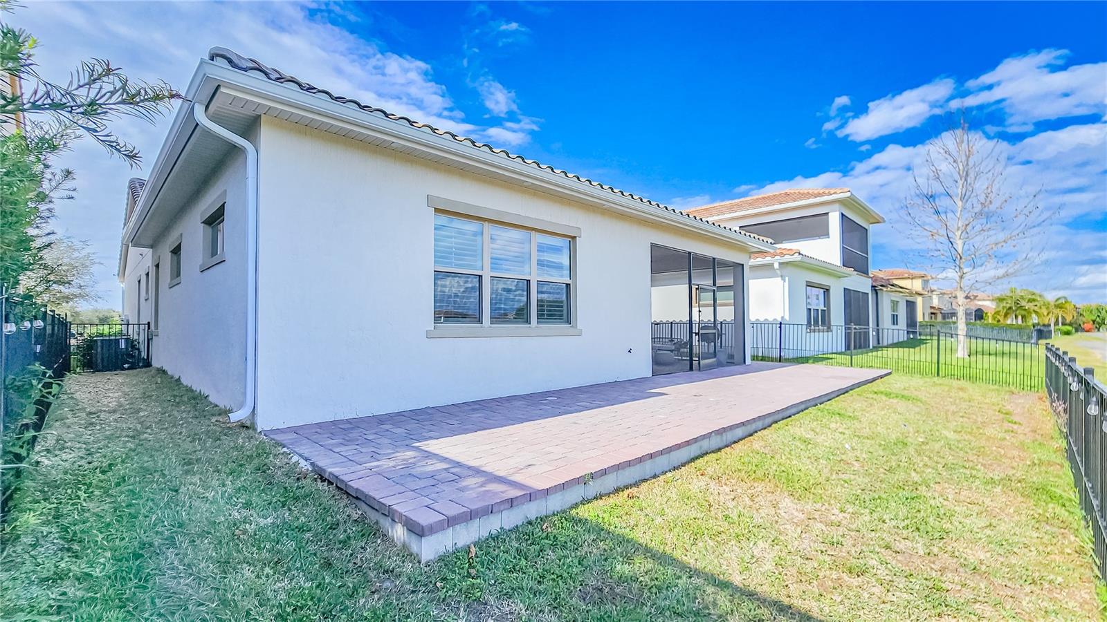 EAGLE CREEK VILLAGE - Residential