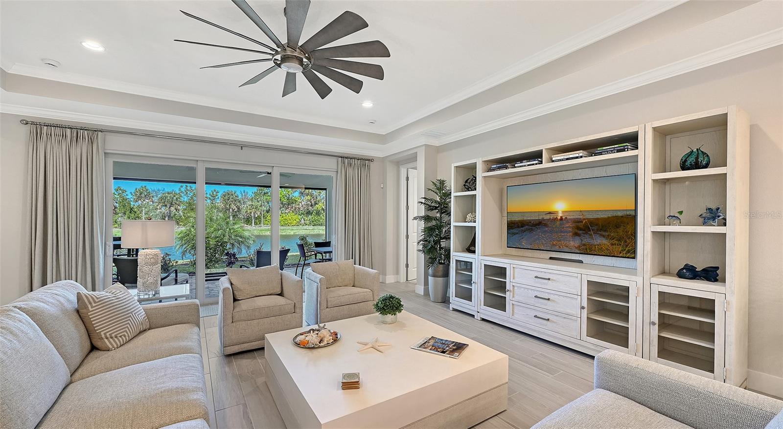 SUNRISE PRESERVE - Residential