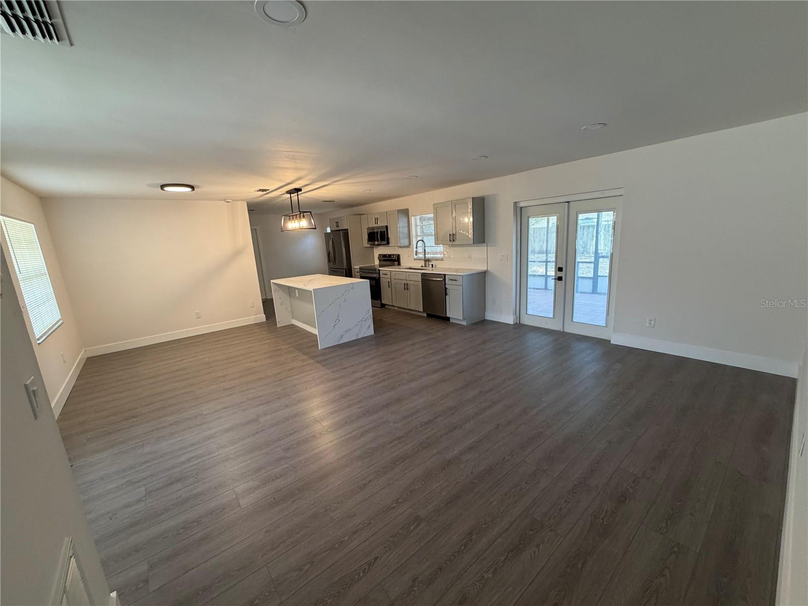 3621 HAWTHORNE LANE