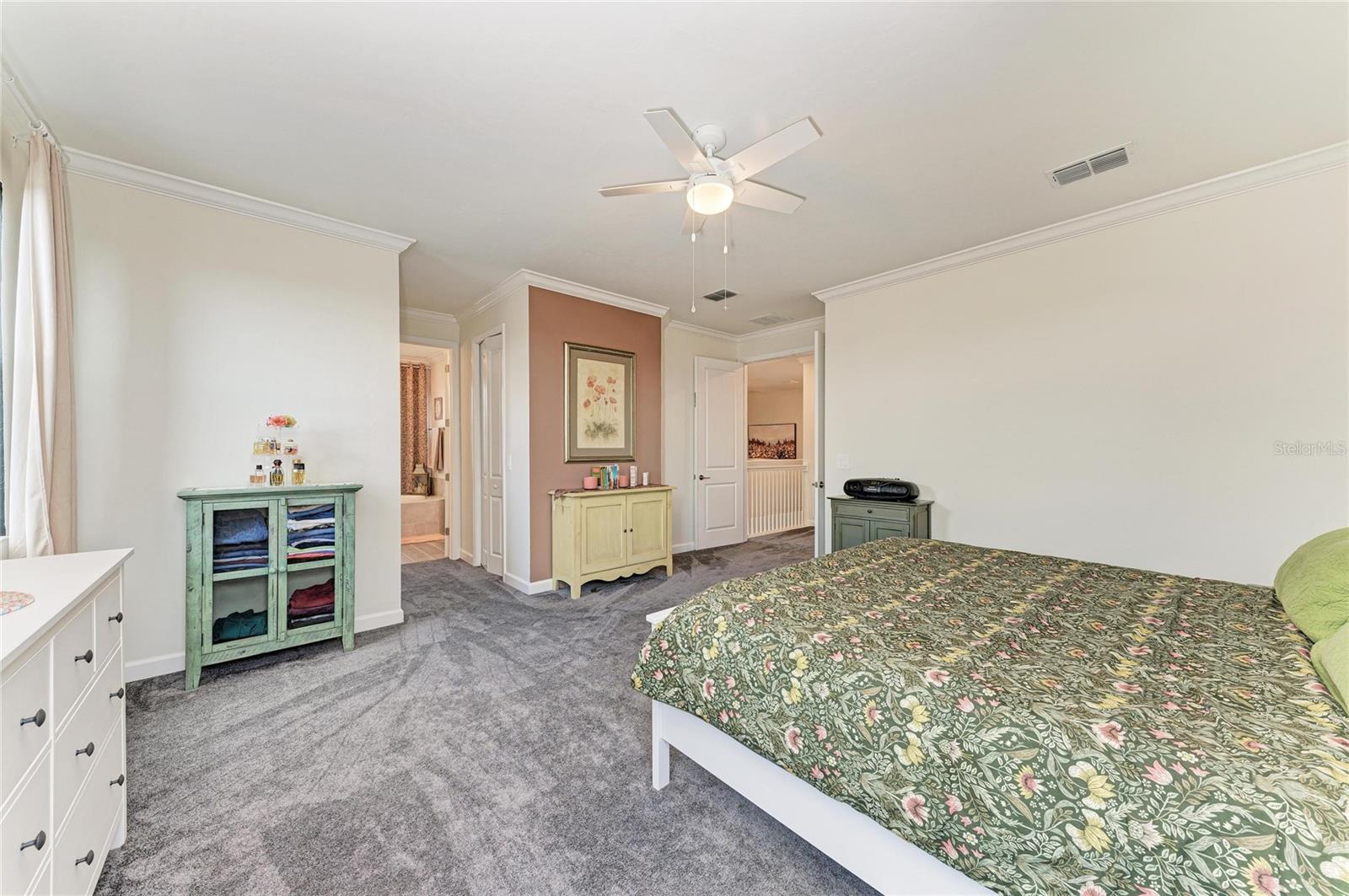 LORRAINE LAKES - Residential