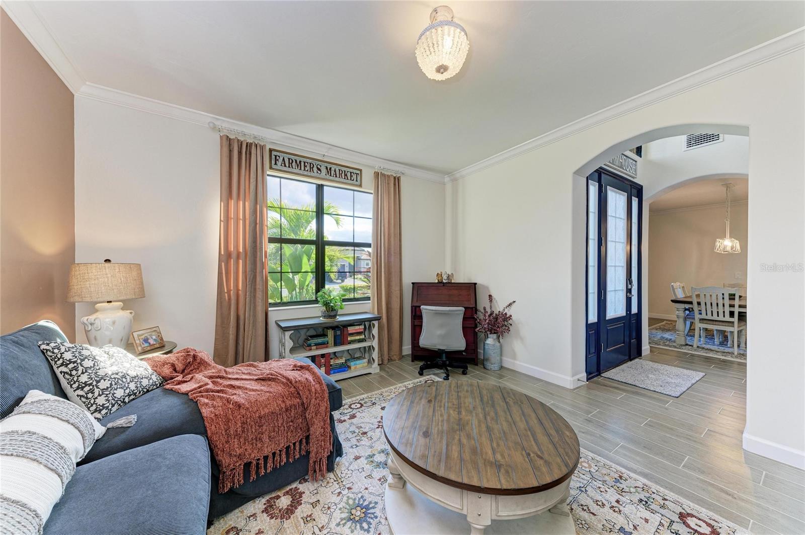 LORRAINE LAKES - Residential