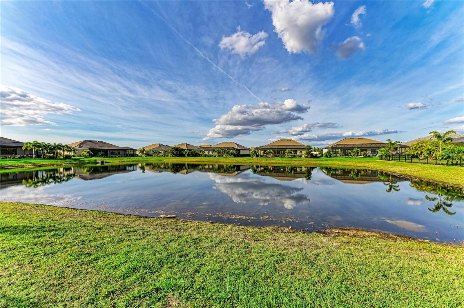 LORRAINE LAKES - Residential