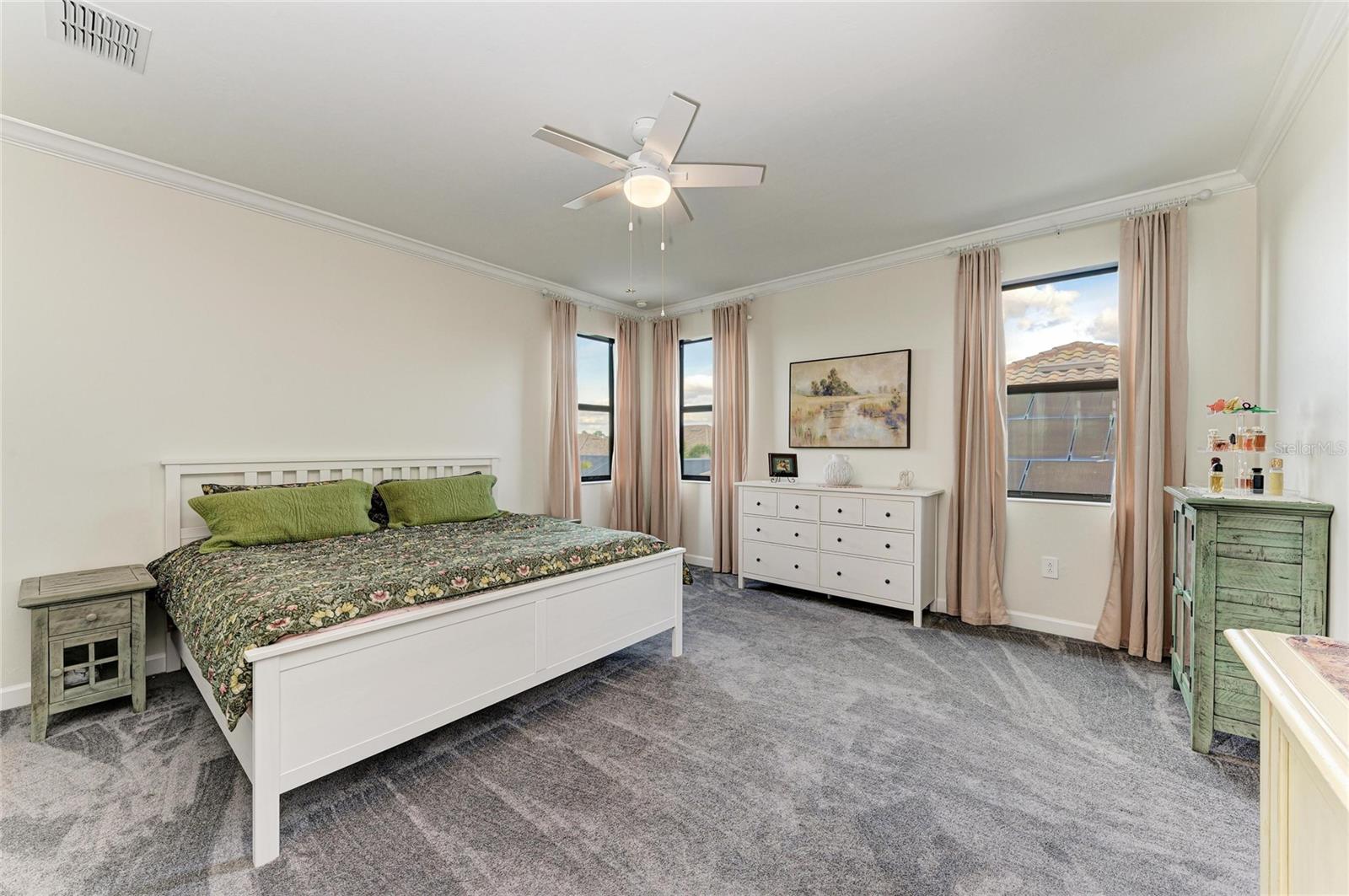 LORRAINE LAKES - Residential