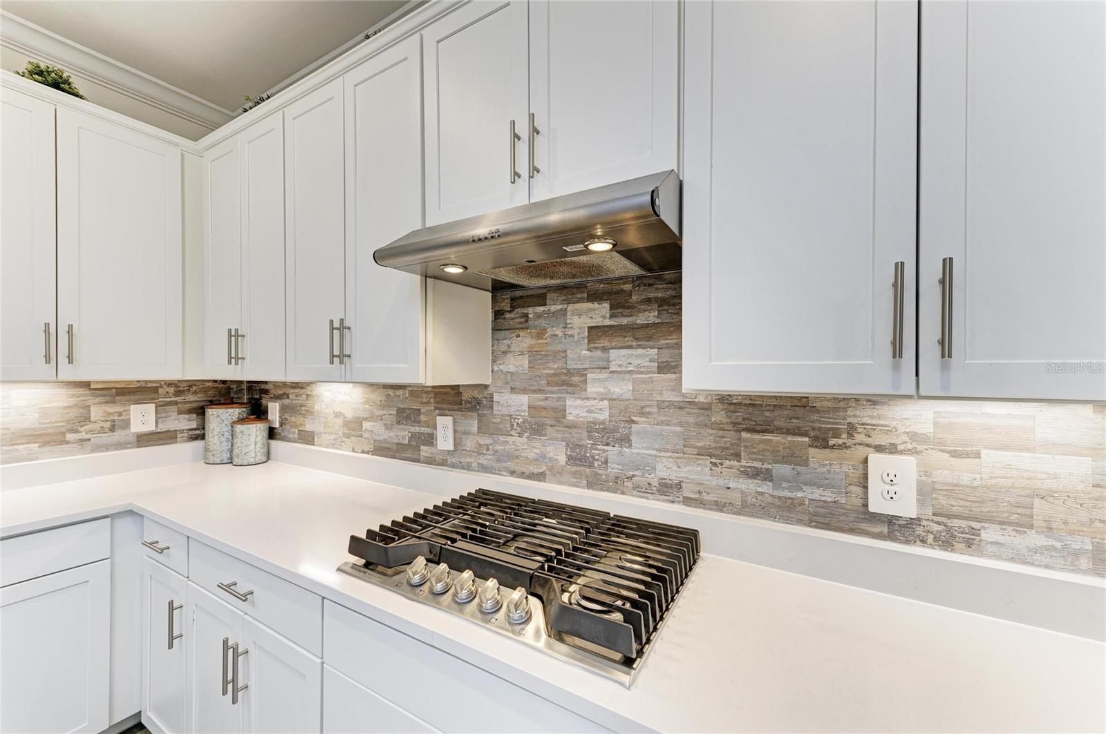 LORRAINE LAKES - Residential