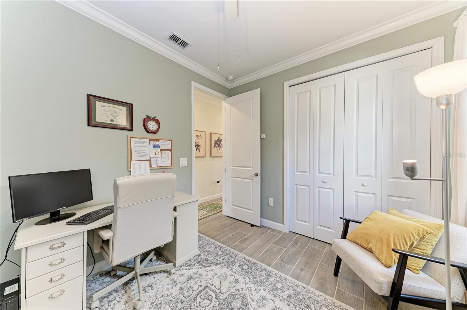 LORRAINE LAKES - Residential