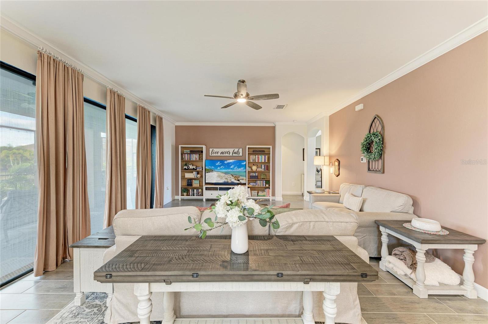 LORRAINE LAKES - Residential