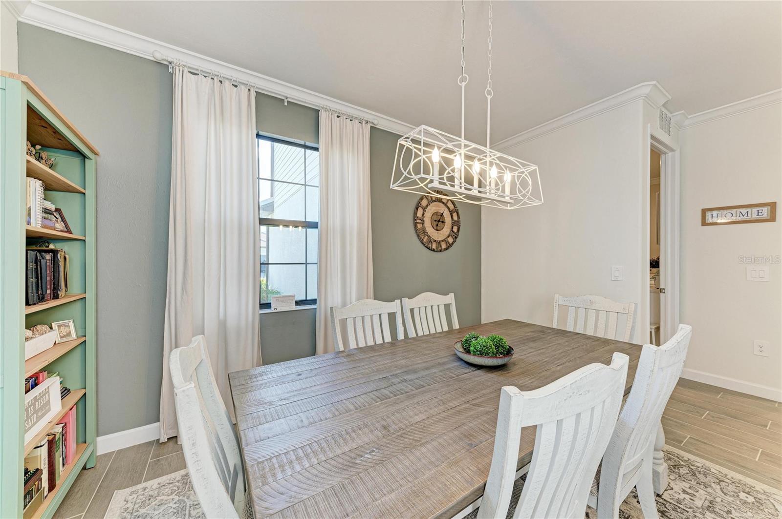 LORRAINE LAKES - Residential