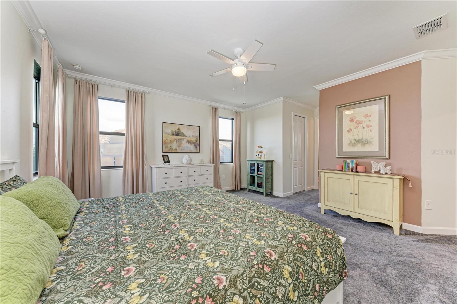 LORRAINE LAKES - Residential