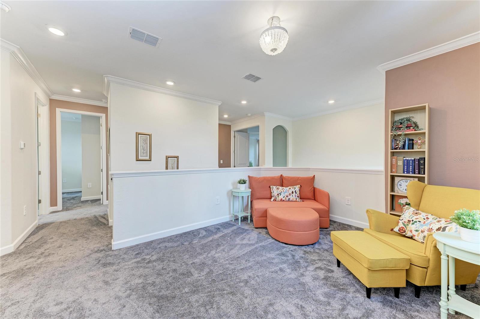 LORRAINE LAKES - Residential