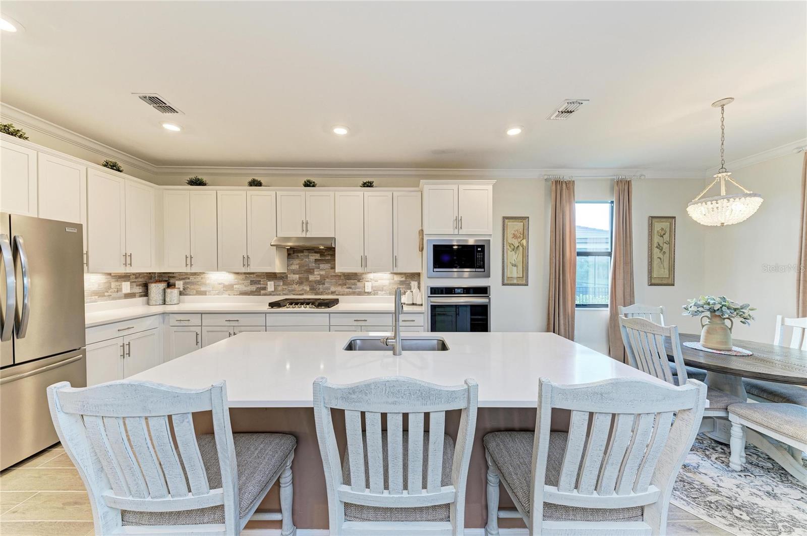 LORRAINE LAKES - Residential