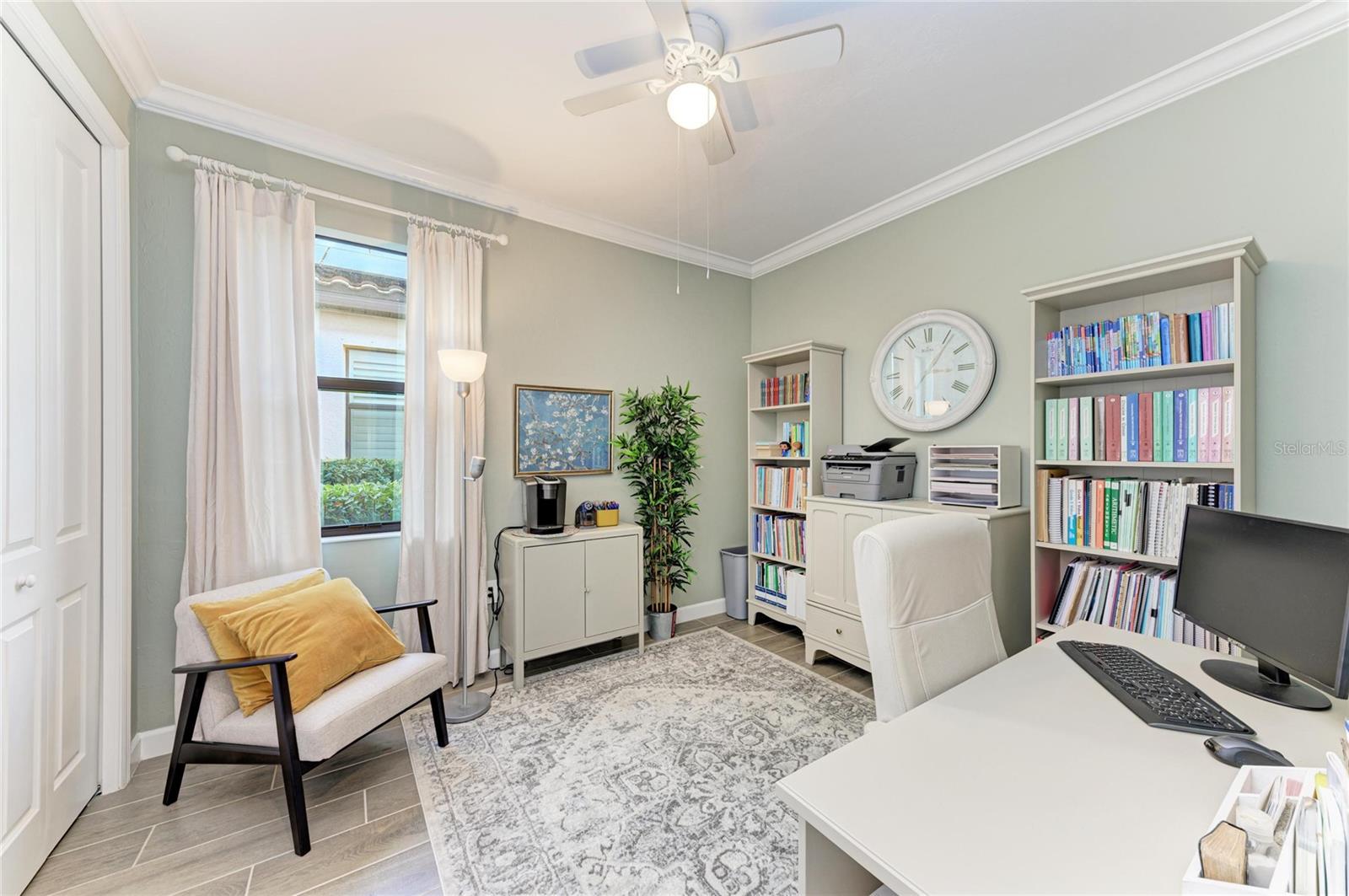 LORRAINE LAKES - Residential