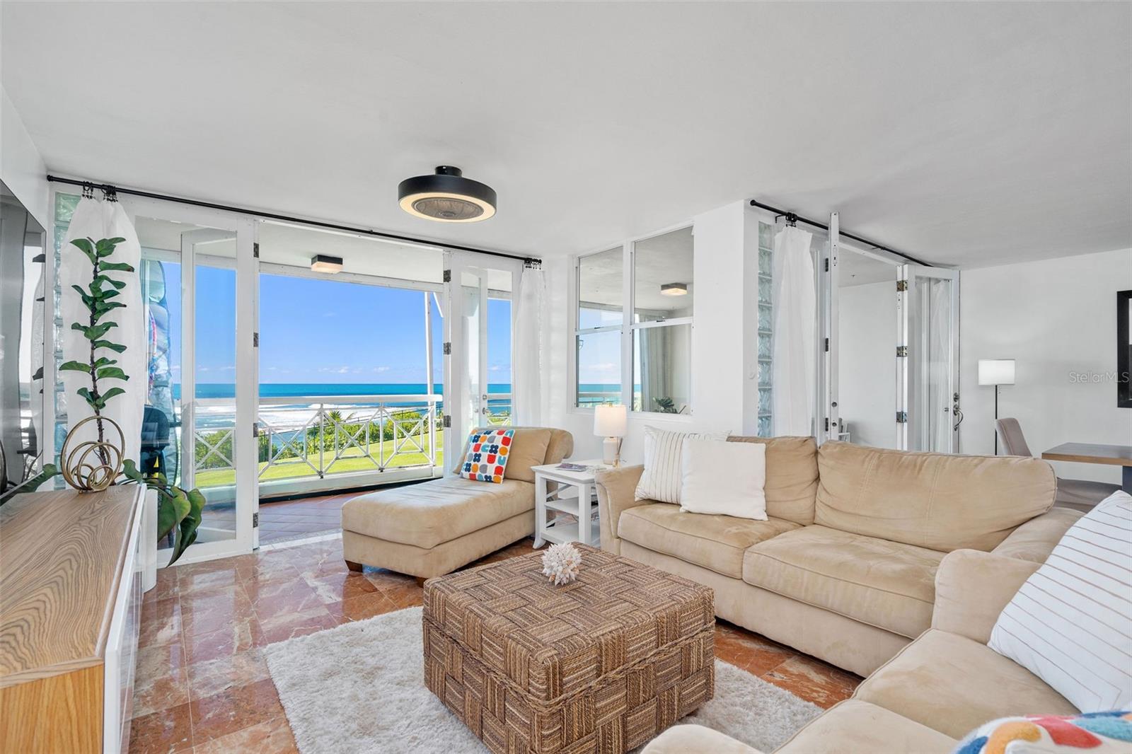 COSTA DORADO - Residential