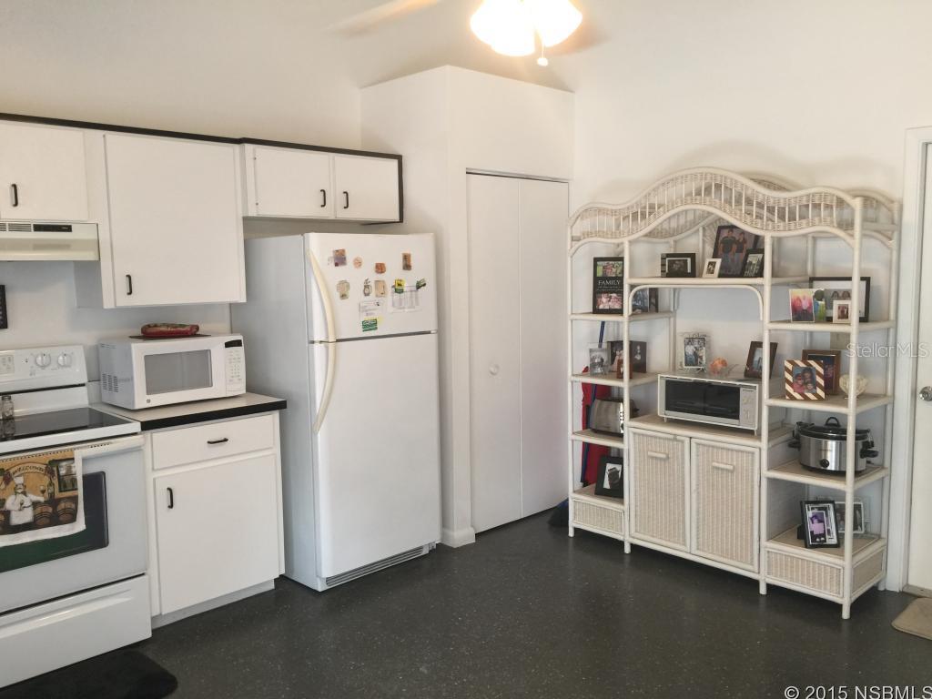 Florida Shores 01 - Residential Income