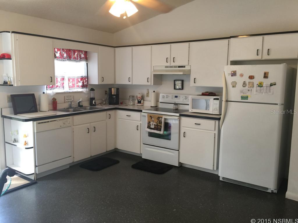 Florida Shores 01 - Residential Income