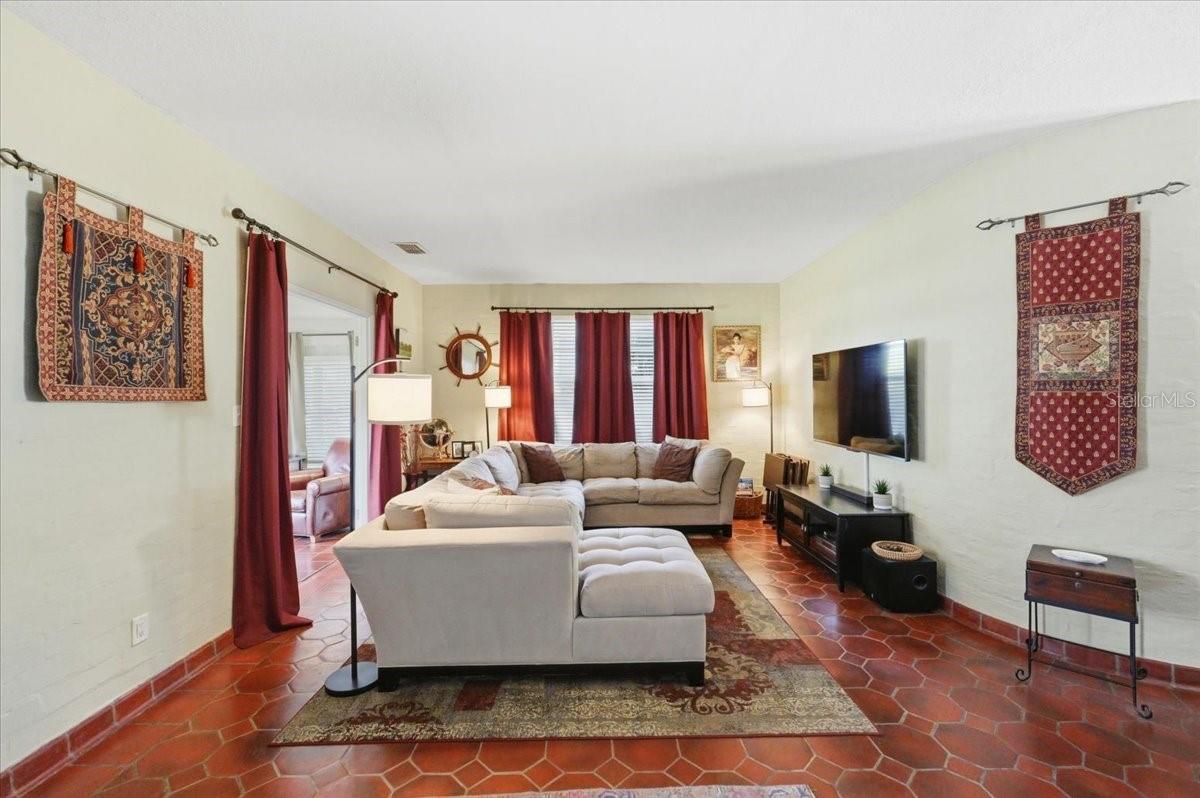 LAKE WALES - Residential