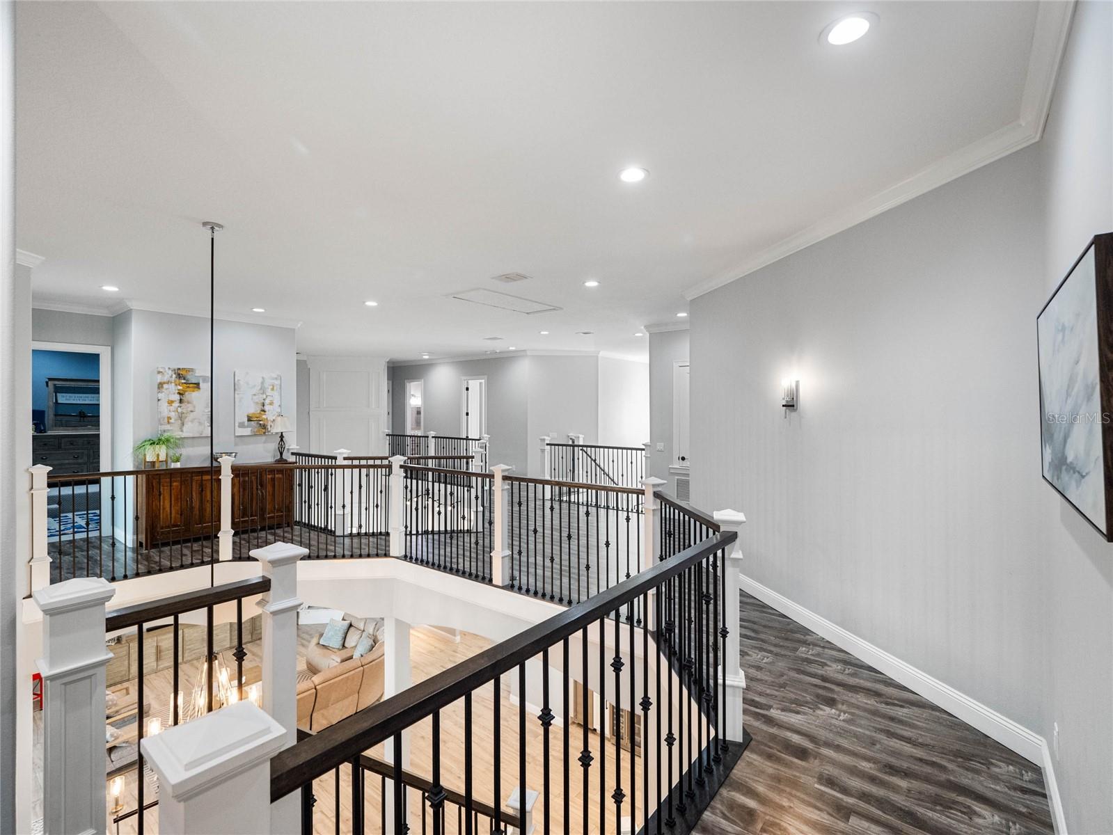 MAGNOLIA POINTE - Residential