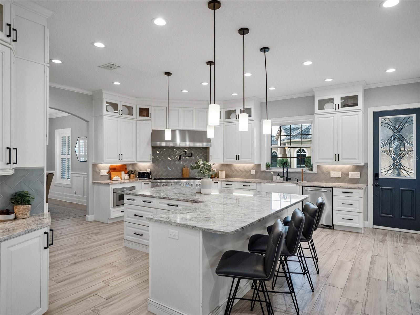 MAGNOLIA POINTE - Residential