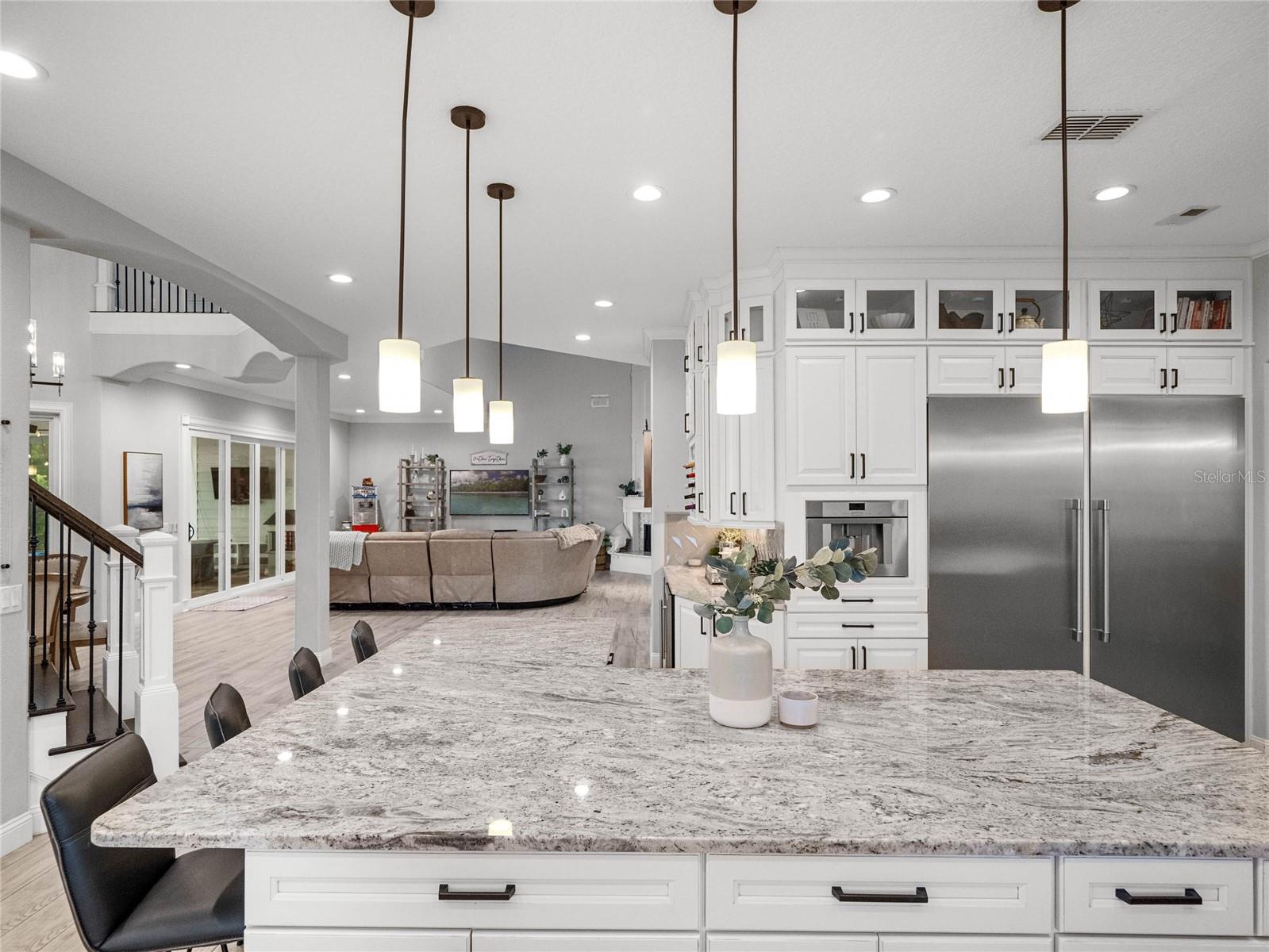 MAGNOLIA POINTE - Residential