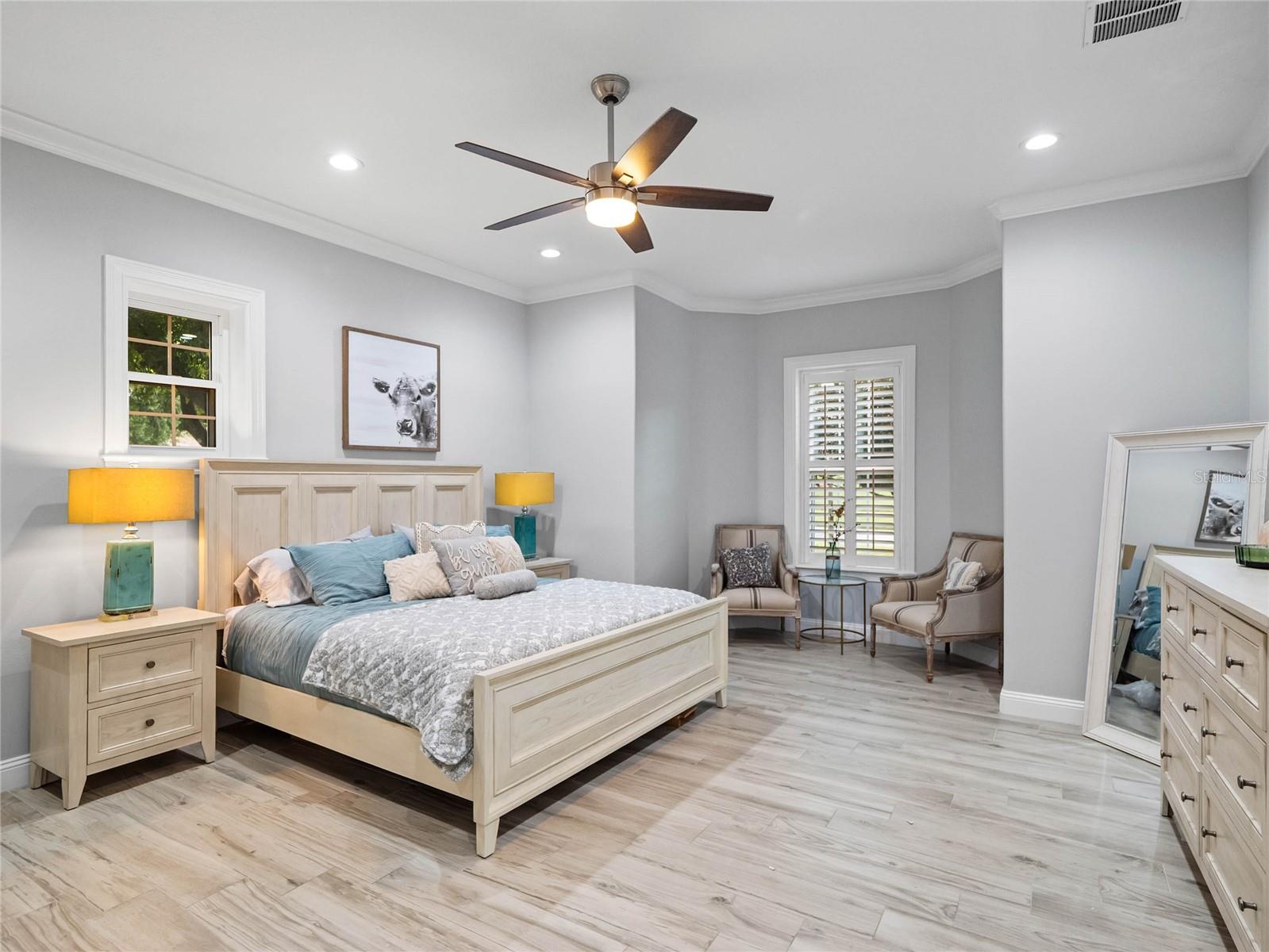 MAGNOLIA POINTE - Residential