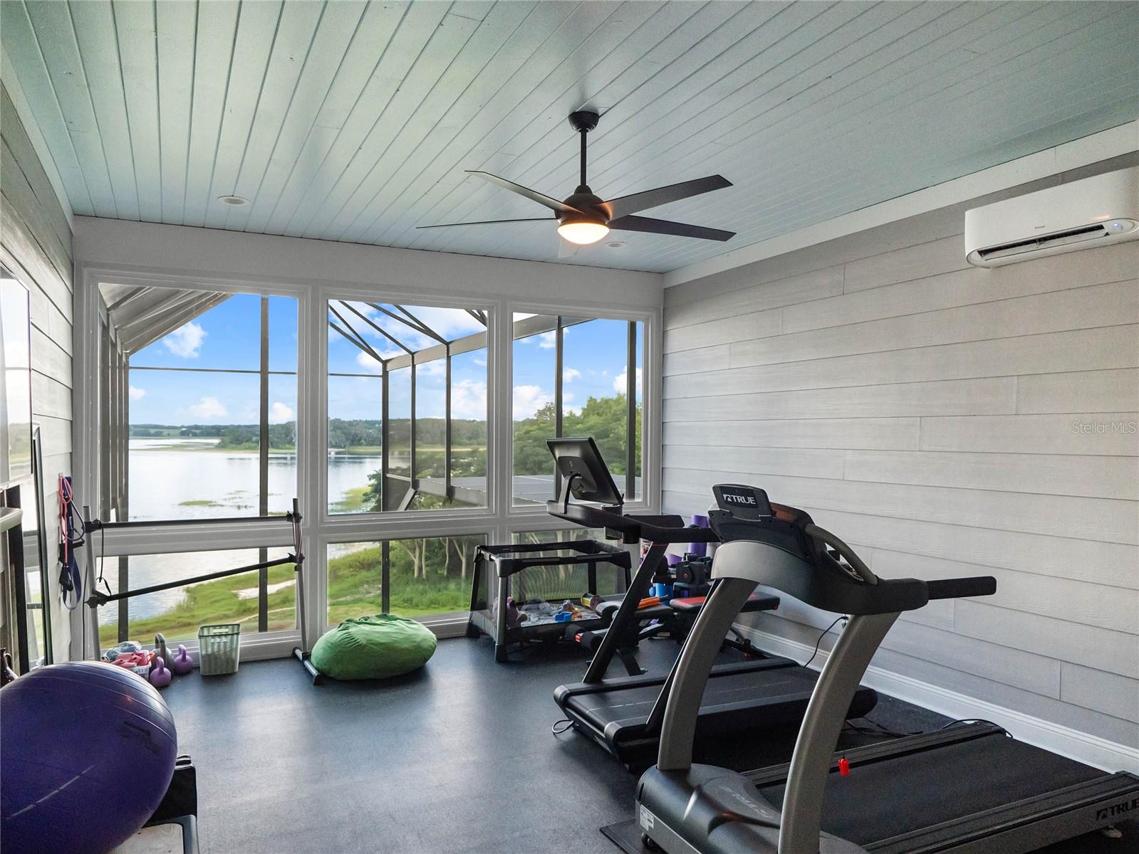 MAGNOLIA POINTE - Residential