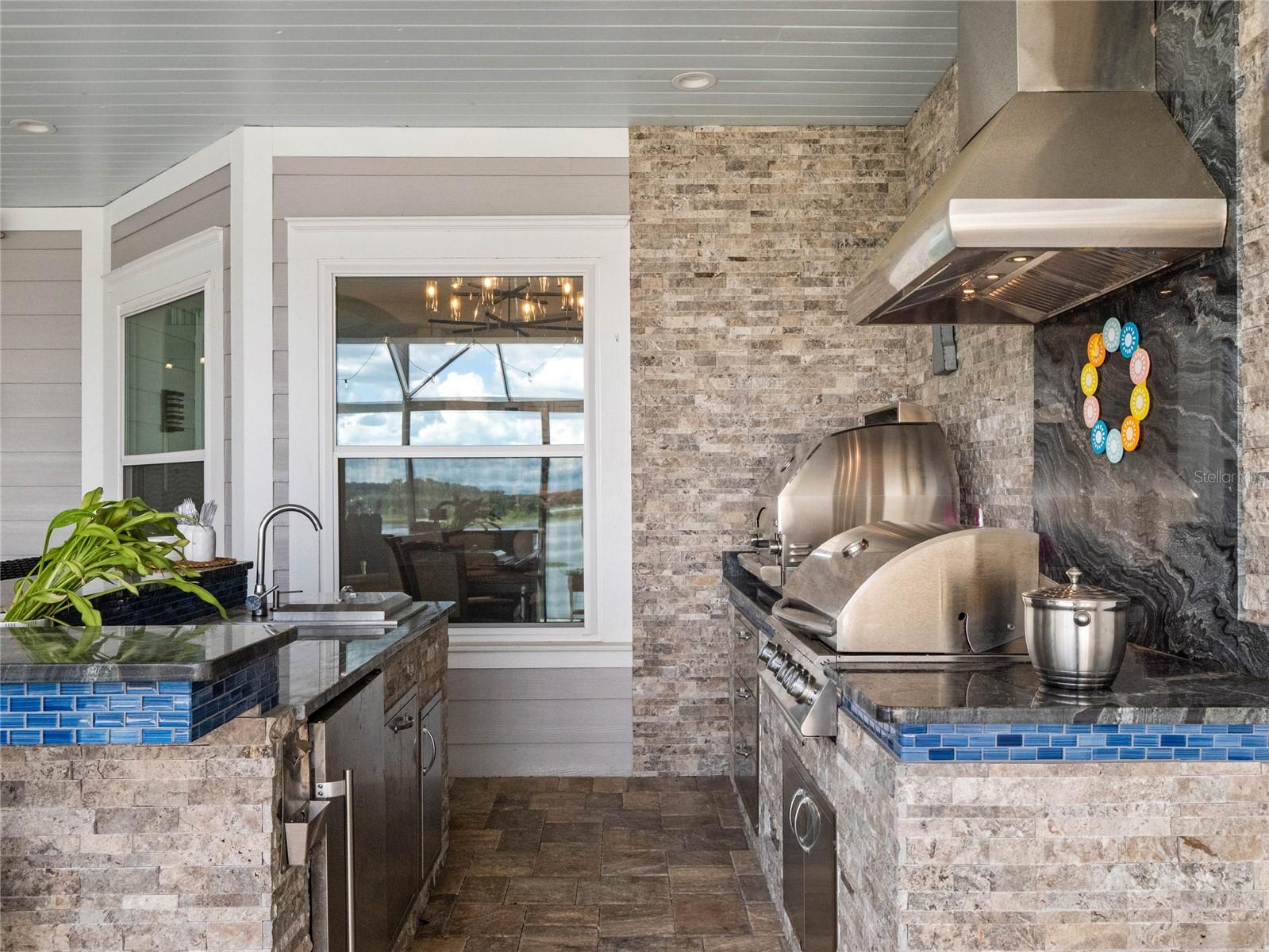 MAGNOLIA POINTE - Residential