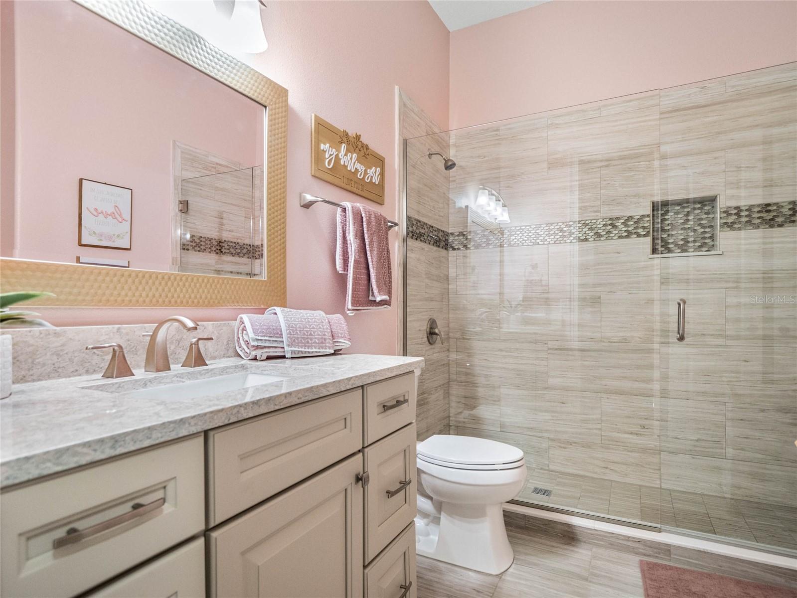 MAGNOLIA POINTE - Residential